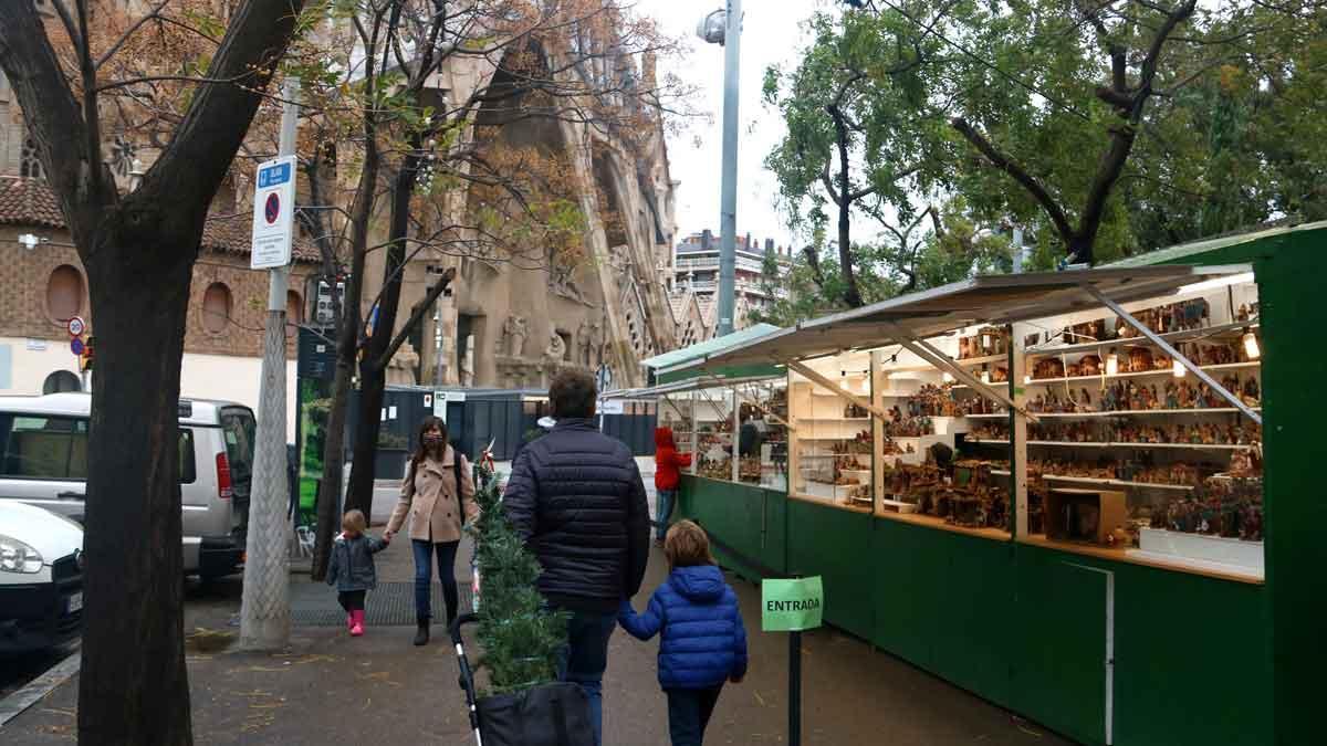 Se inaugura la Fira de Nadal de la Sagrada Família