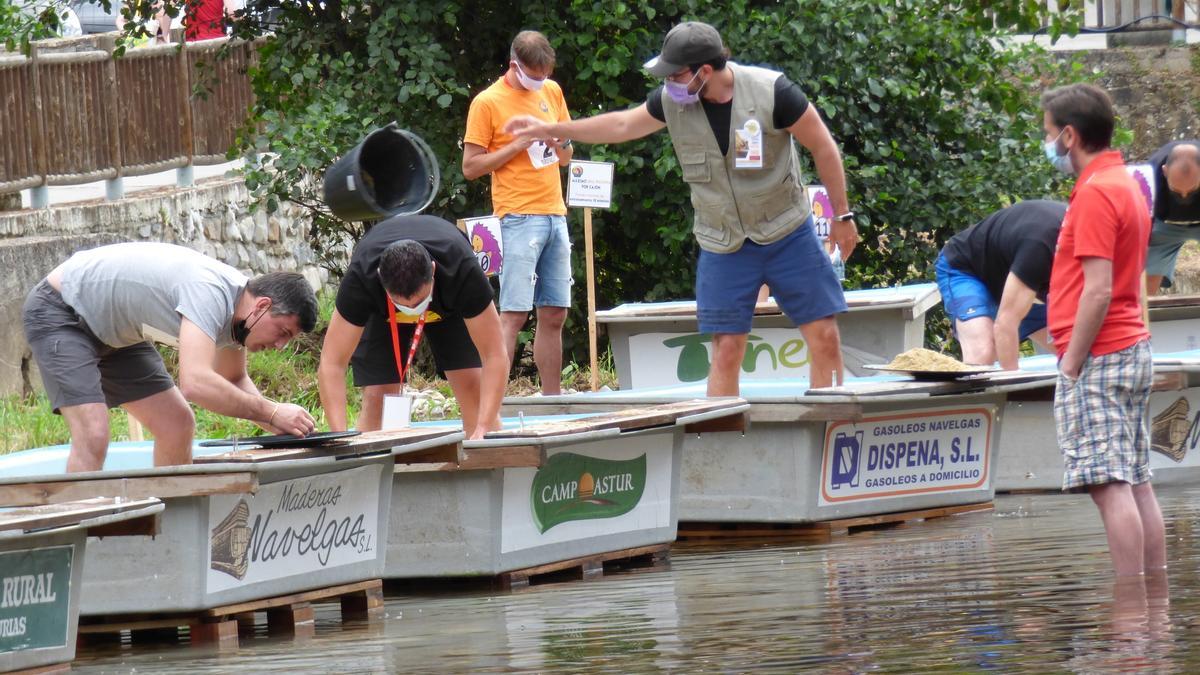 Un campeonato de bateo en Navelgas