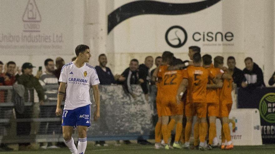 El Real Zaragoza consuma el desastre tras caer eliminado en la Copa del Rey ante el Atzeneta (2-1)