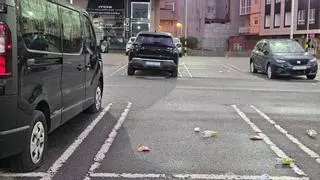 Pinchan las ruedas de varios coches de alquiler de aficionados del Lyon en el entorno de Balaídos