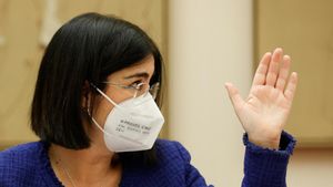 Darias demana accelerar el ritme de vacunació i torna a demanar prevenció