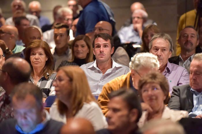 Presentación del libro sobre el entrenador de ...