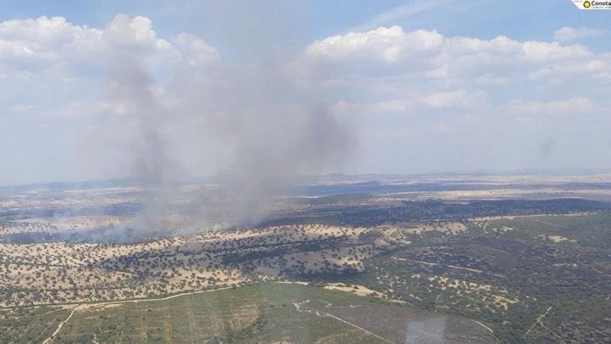 Incendio en el Campillo de Serena.
