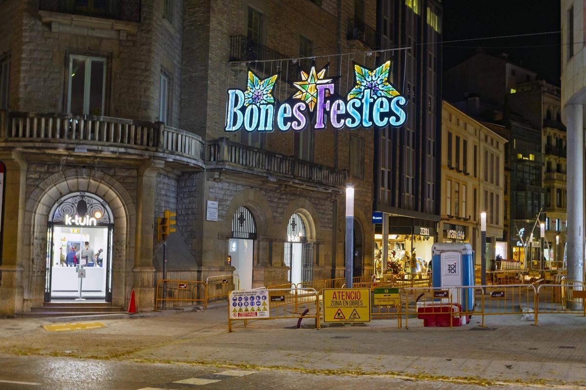 La il·luminació nadalenca de les festes a Manresa