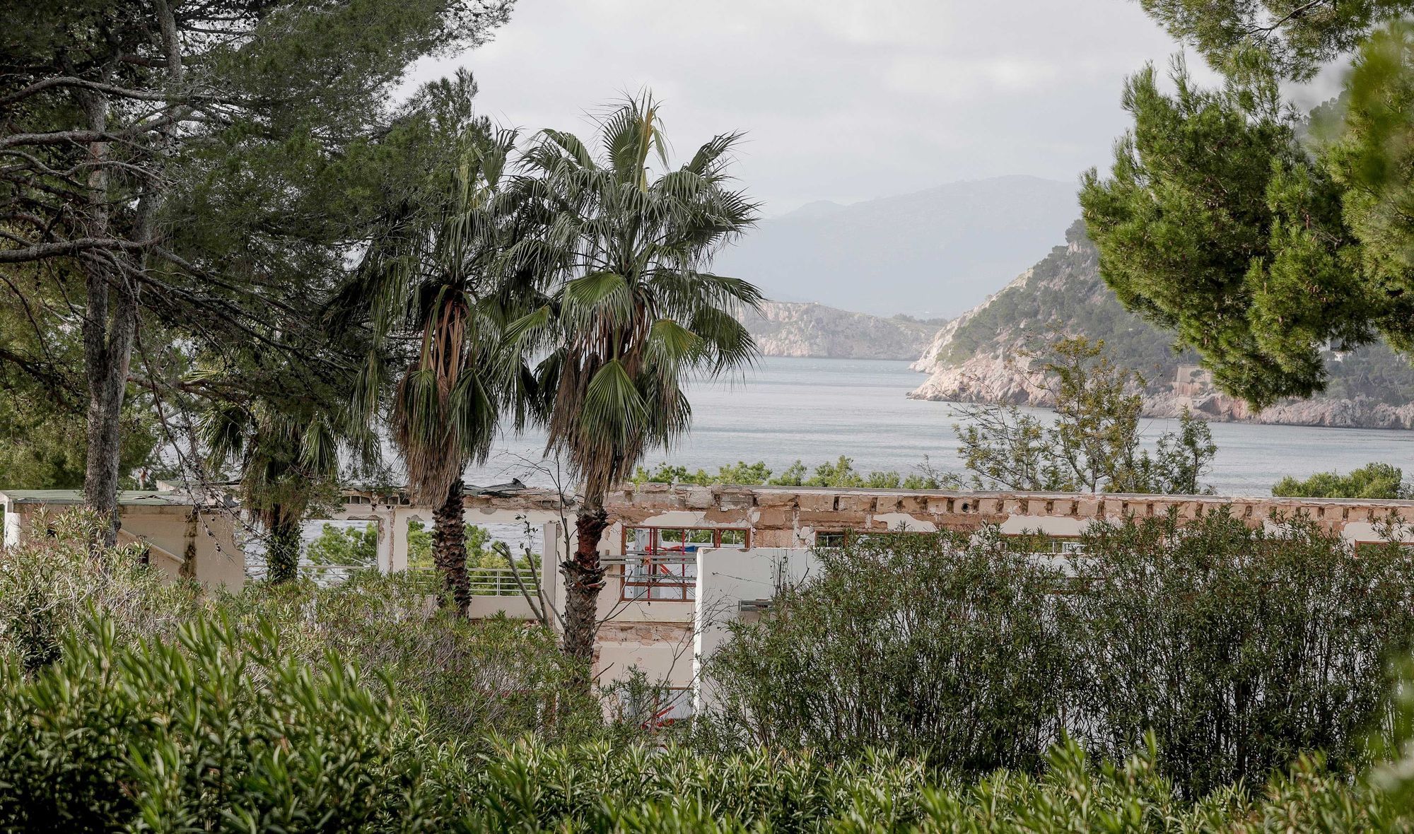 Vom Hotel Formentor auf Mallorca bleibt bei der Sanierung nur noch die Fassade übrig