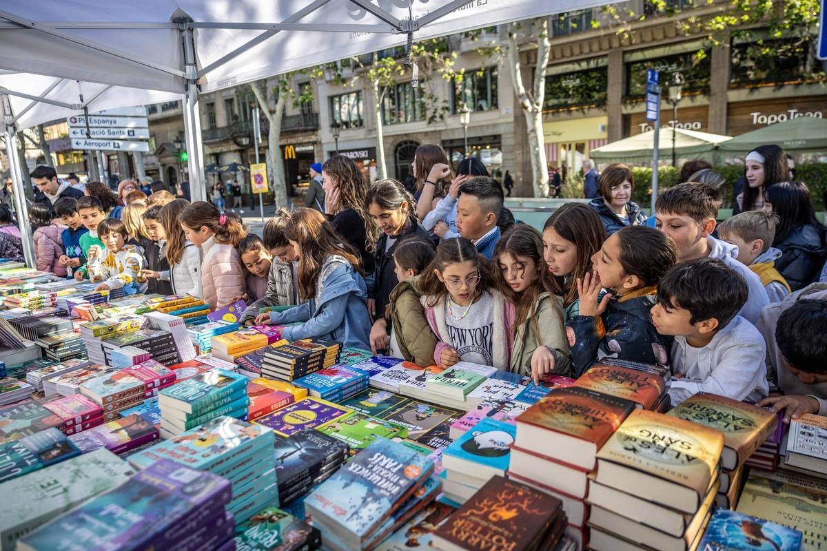 Parada de libros de Sant Jordi en Barcelona