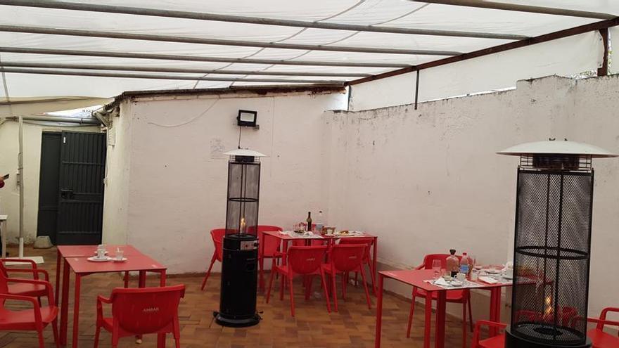Detectada una fiesta en un local de intercambio de parejas en la estación Delicias Detectada una fiesta en un local de intercambio de parejas en la estación Delicias