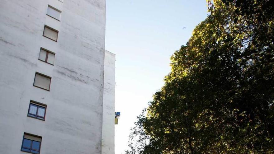 Fachada trasera del edificio número 9 de Luis Treillard.