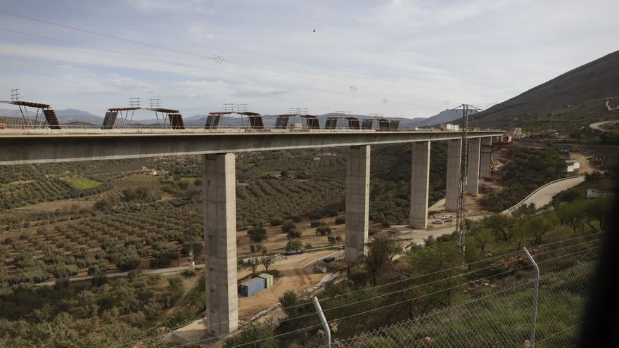 Tren de Málaga - Granada: Menos de 9 kilómetros para unir dos ciudades