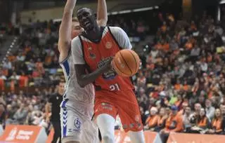 69-81 | Diop y Thiam lideran el triunfo del Leyma en la guerra de los tableros