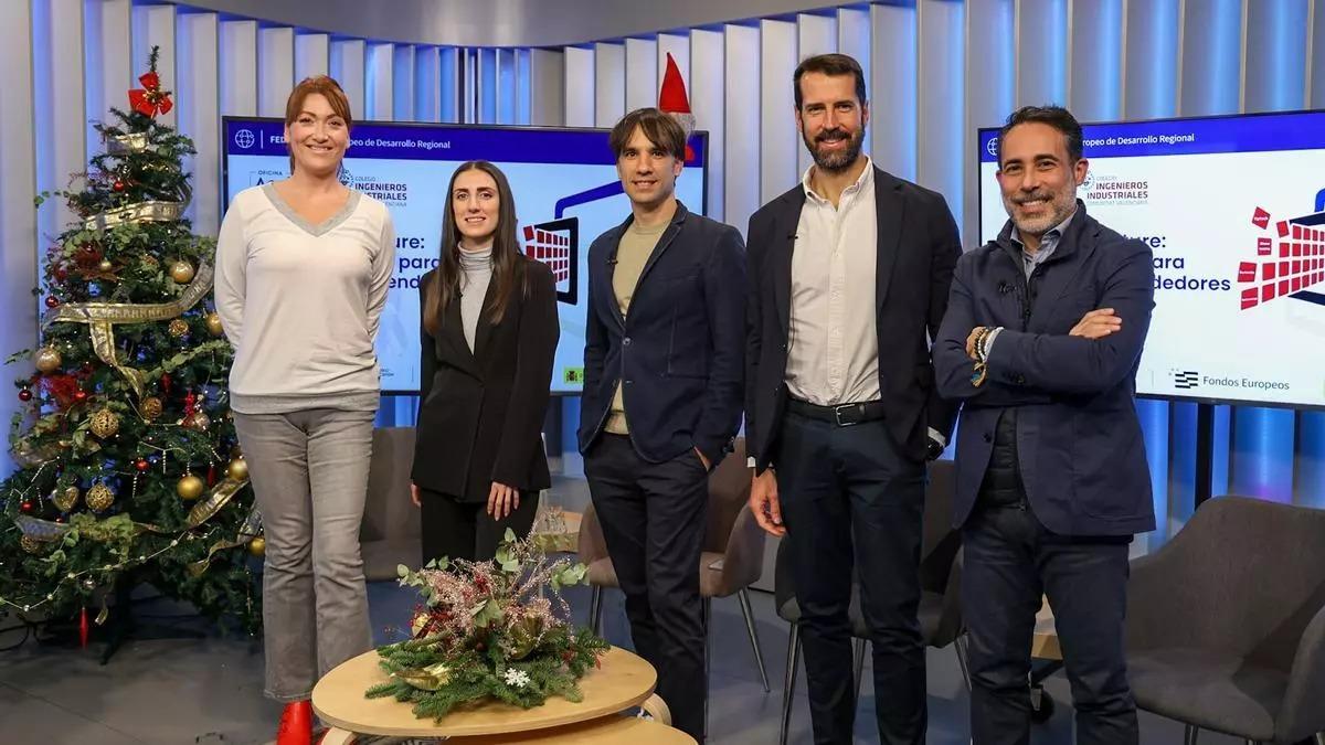 De izquierda a derecha: Bea Carrascosa, Verónica Larrieux, Héctor Badal, José Luis Galdón y Miguel Ángel Cintas.