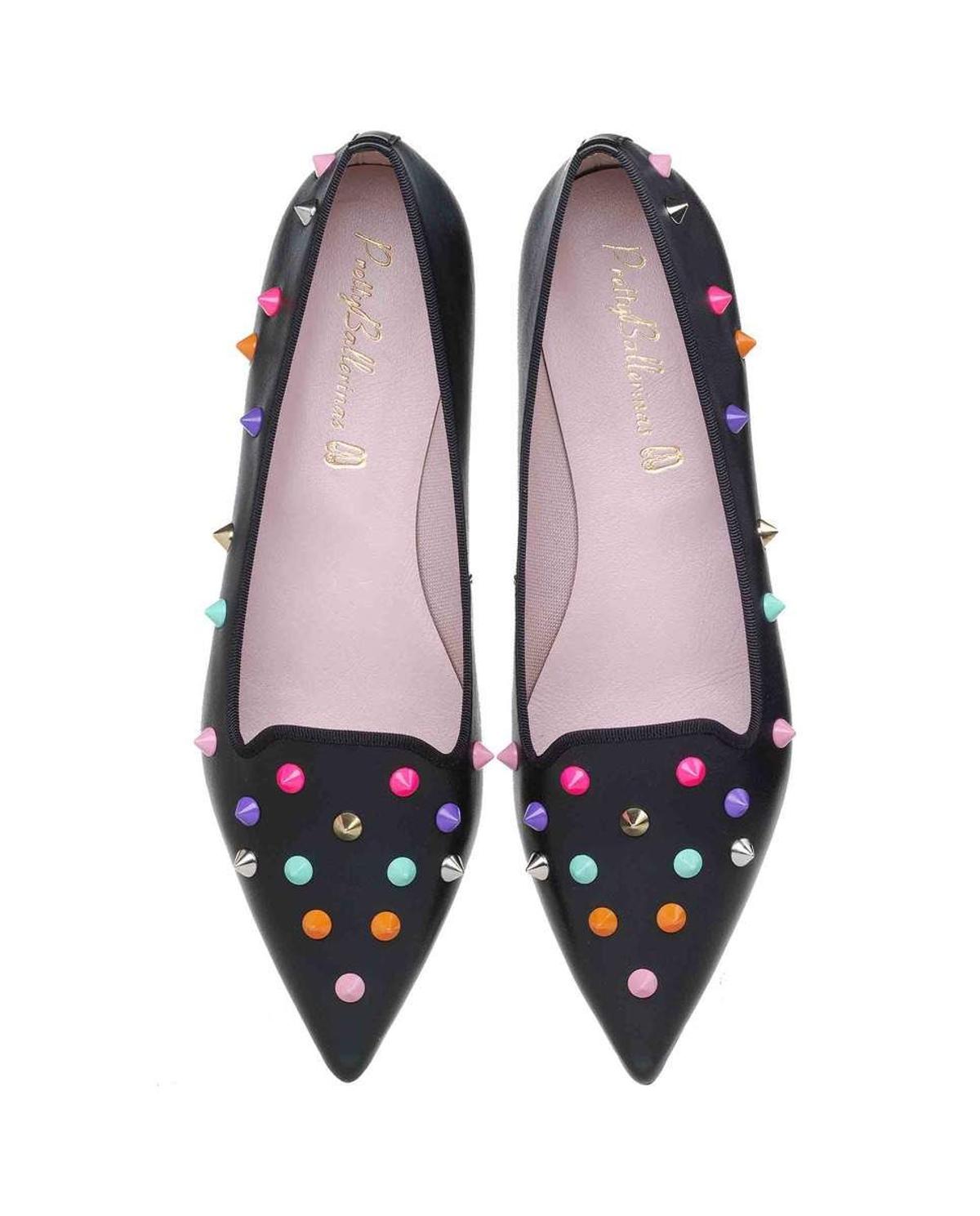 Bailarinas con tachuelas multicolor de Pretty Ballerinas en El Corte Inglés (239 €)