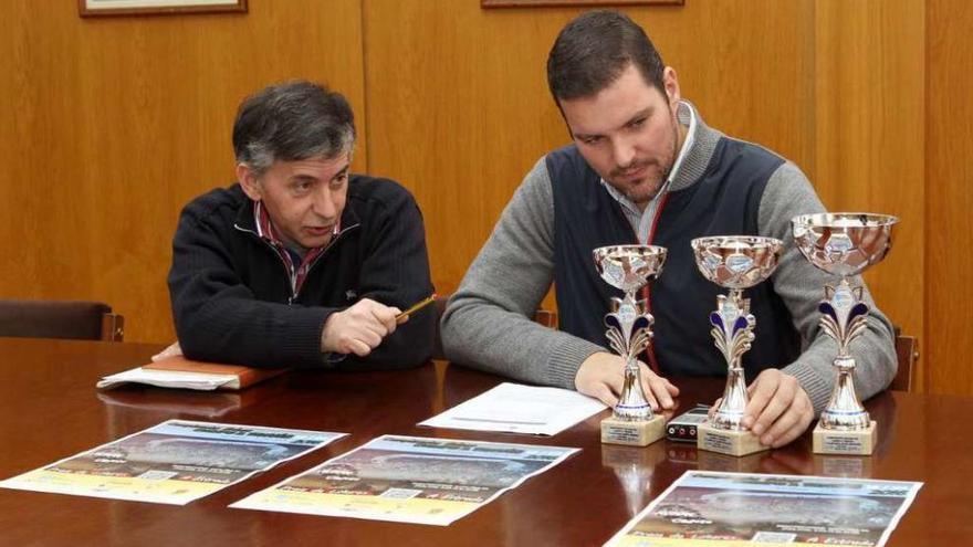 Guillermo Reinaldo y José López, durante la presentación del campeonato autonómico. // Bernabé