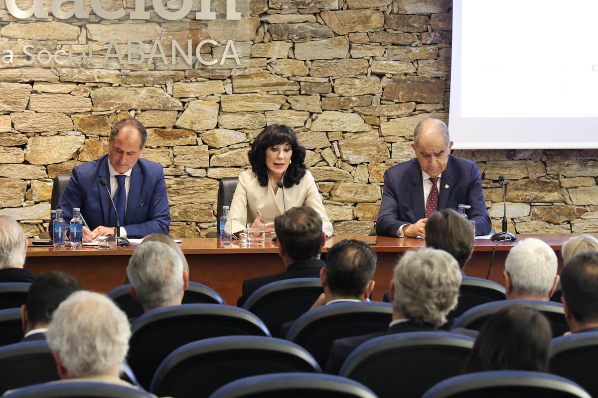 Javier Arnau, Almudena López del Pozo y José García Costas