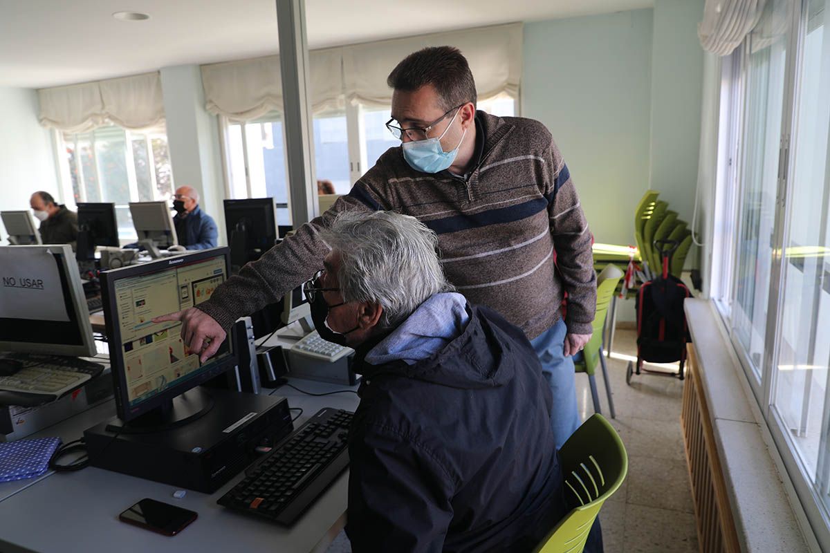 Mayores cordobeses contra la brecha digital