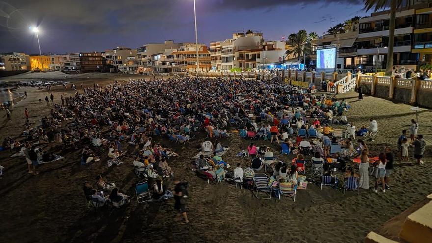 La playa de Salinetas acoge tres noches de cine de verano al aire libre