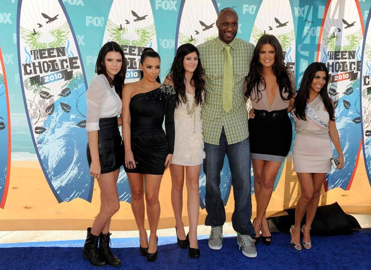 Las Kardashian con Lamar Odom en los Teen Choice Awards en 2010