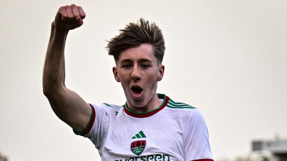 Bundesliga Clubに署名する前に、16歳のold、退職を余儀なくされました：Ben Dumigan
