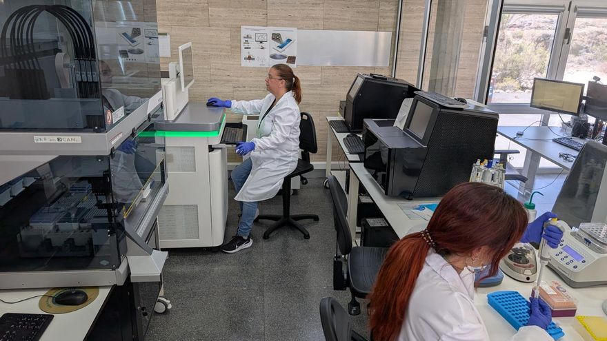 Tenerife fortalece la inversión en una de sus joyas científicas: el laboratorio del ADN