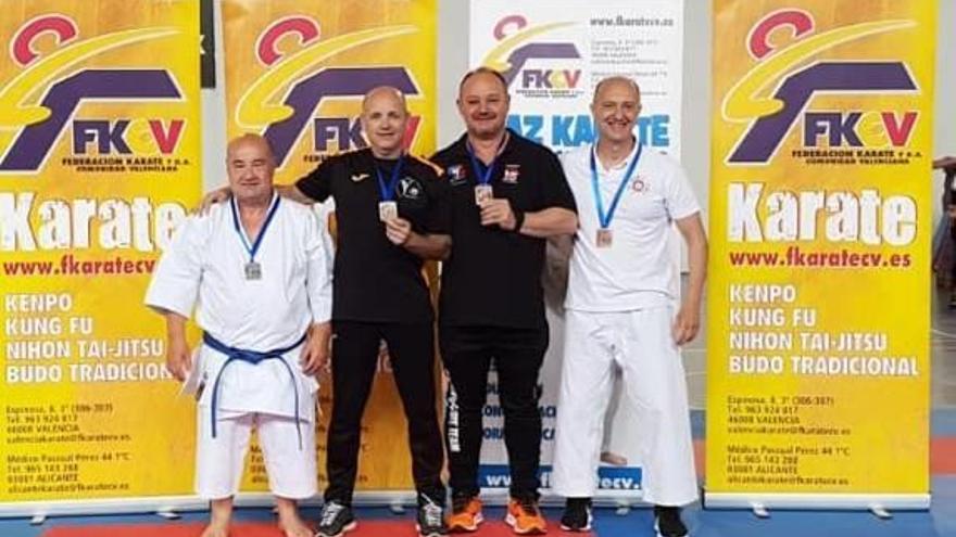 Carlos Moltó, del club de Sedaví, 3º en el Autonómico de Karate