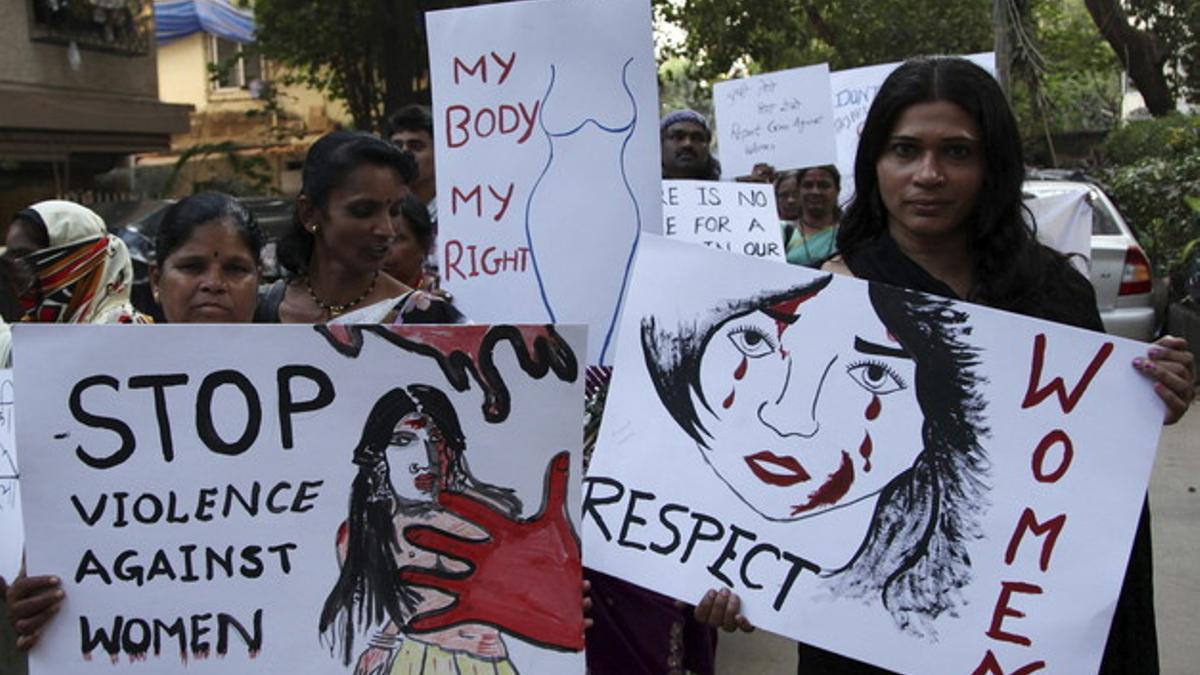 Protesta contra las violaciones en la India, en Bombay el pasado diciembre.