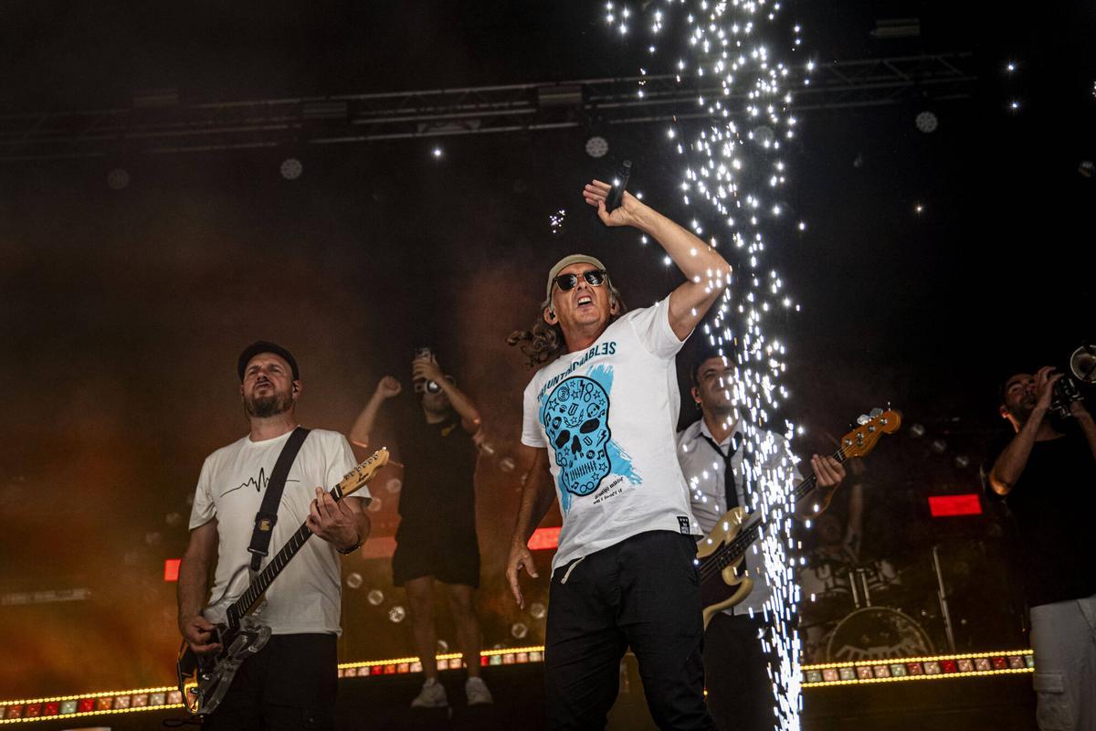 El concert de Buhos per Festa Major de Manresa, en imatges