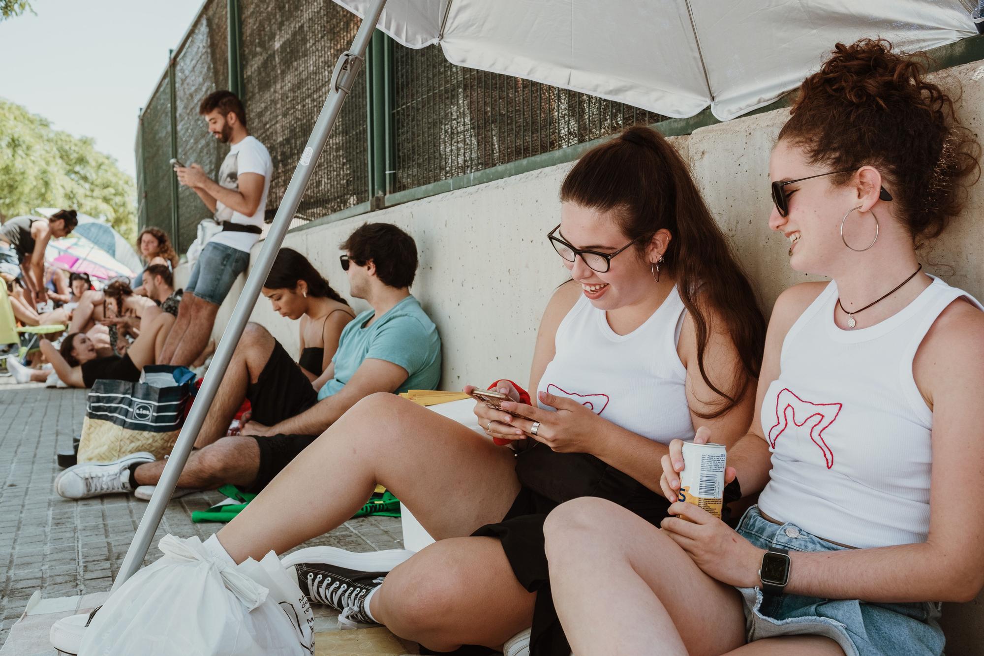 Largas colas antes del concierto de Rosalía en Palma