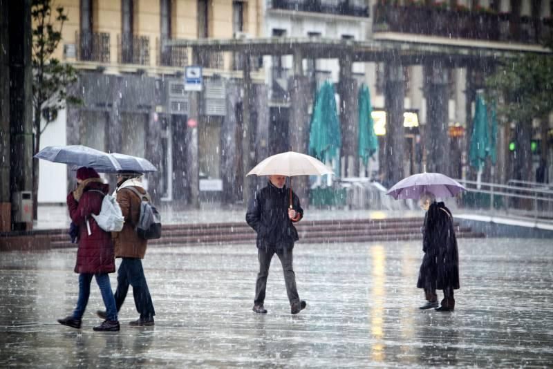 La nieve llega a Zaragoza