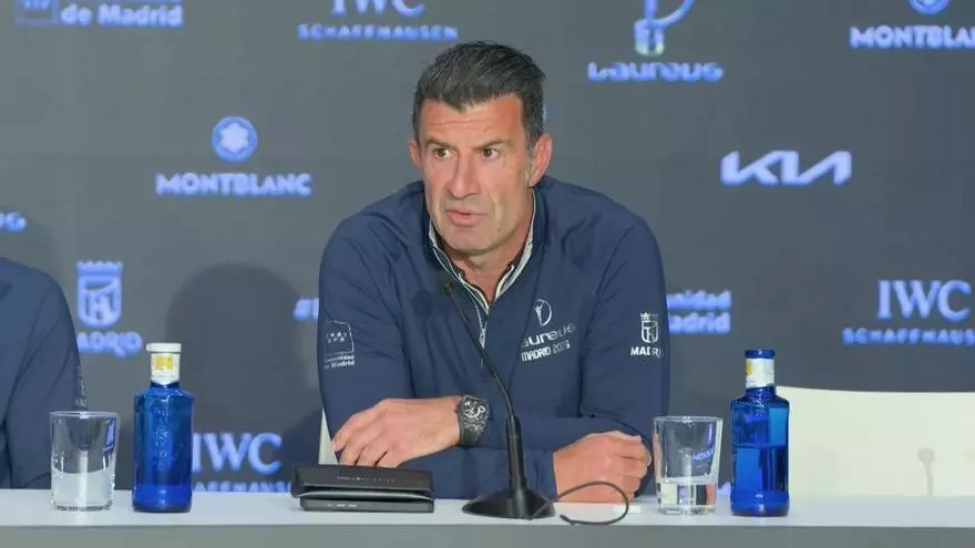 Figo sobre el Real Madrid: "Cuando no ganas un título dos años saltan las alarmas"