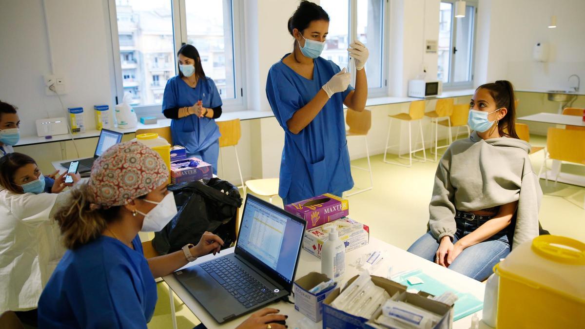 Oportunidades de empleo fijo del SEPE para trabajar en centros de salud y hospitales