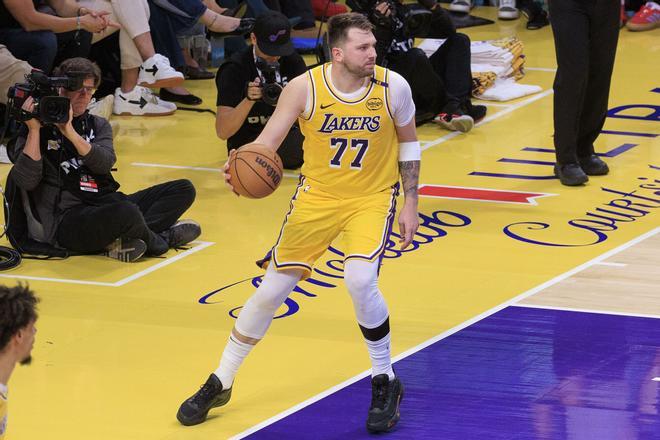 Los Lakers, vendidos a cambio de 12.000 millones de dólares en la operación más importante de la historia en la NBA