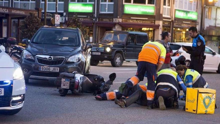 Herido un motociclista en una calle ovetense