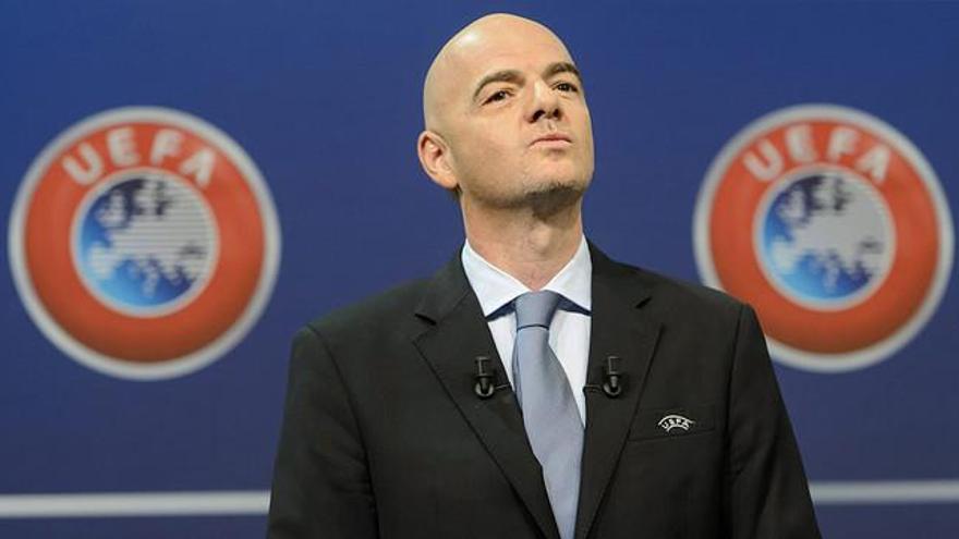 Infantino apuesta por un mundial con 40 equipos