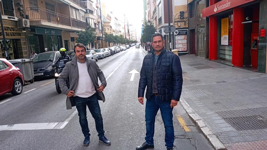 La calle Victoria espera una solución