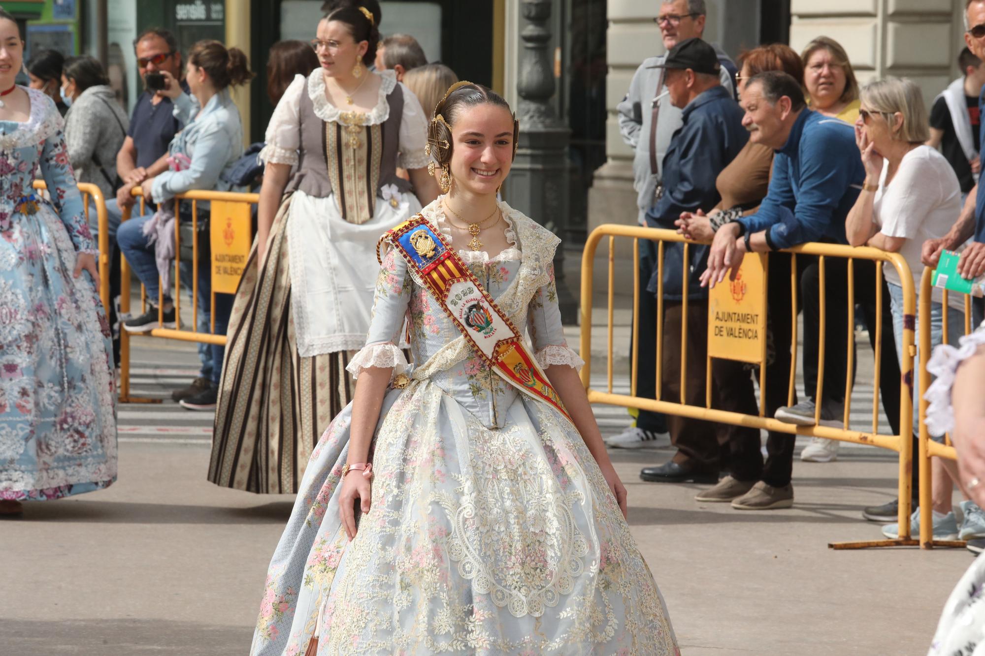 Entrega de los premios de las Fallas 2022 a las comisiones (III)