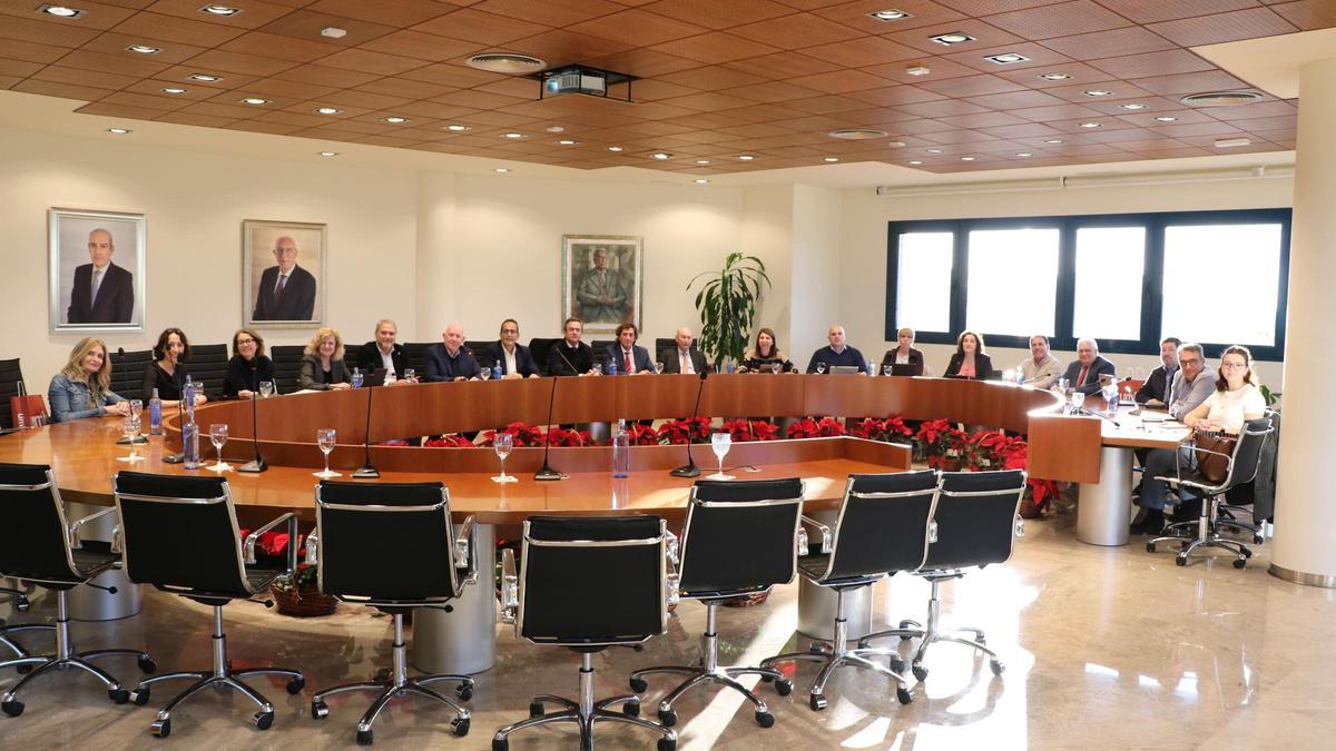 El Pleno del Consejo Social de la Universidad Miguel Hernández de Elche (UMH) ha aprobado el presupuesto para 2026 de la Universidad, que asciende a 145 millones de euros, en un marco presupuestario plurianual sostenible
