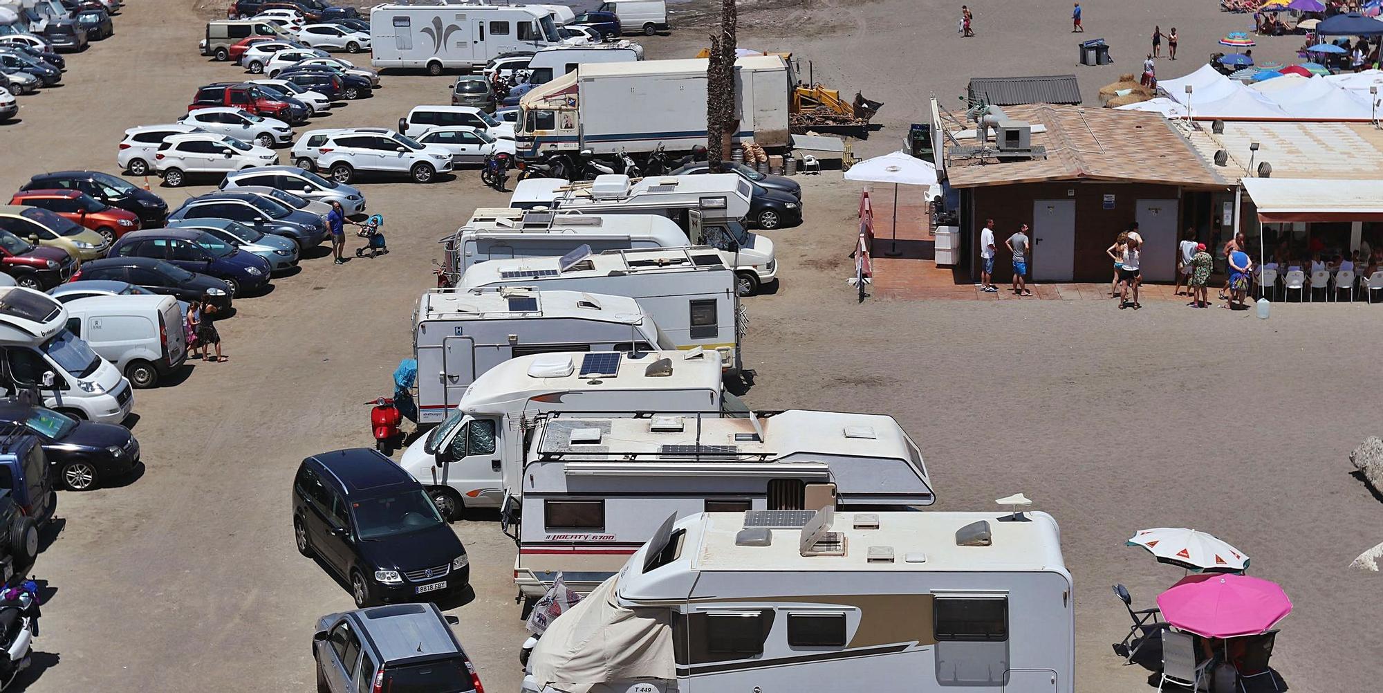 M laga reordena la presencia de autocaravanas en la ciudad La