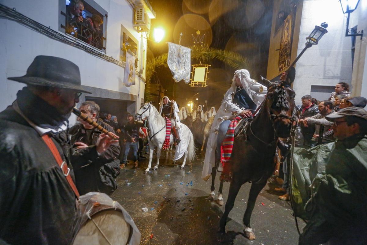 La Encamisá de Torrejoncillo.