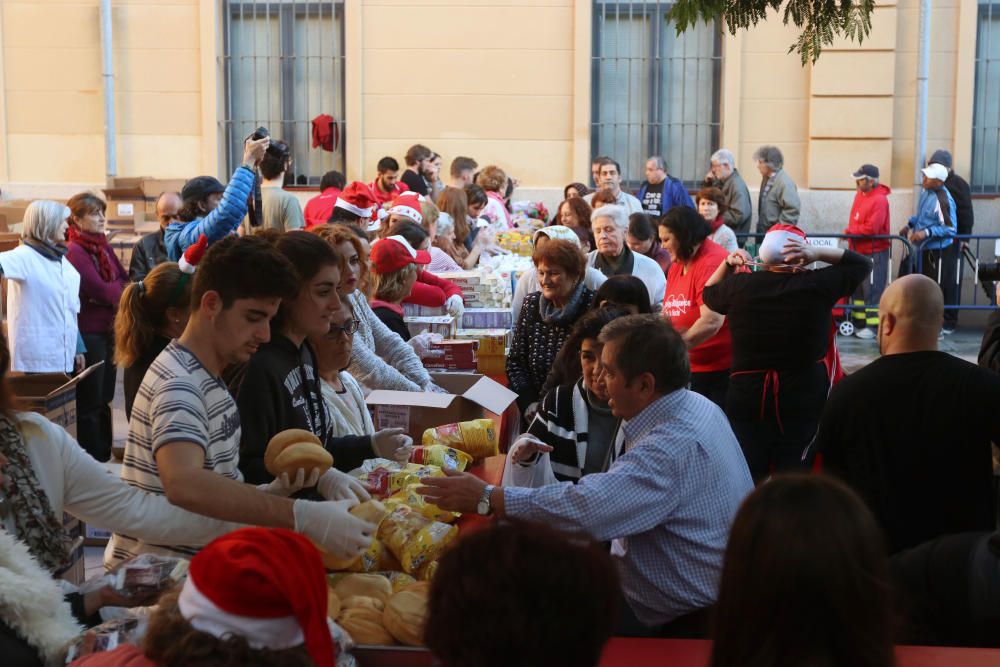 Los Ángeles Malagueños de la Noche reparten 3.000 menús