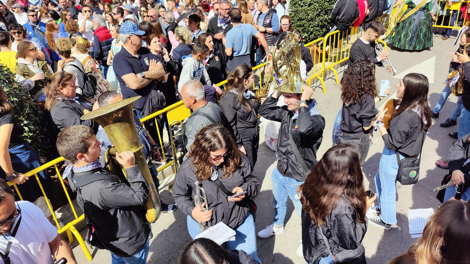 Las mejores imágenes de la 'mascletà' del 17 de marzo en las Fallas de Alzira