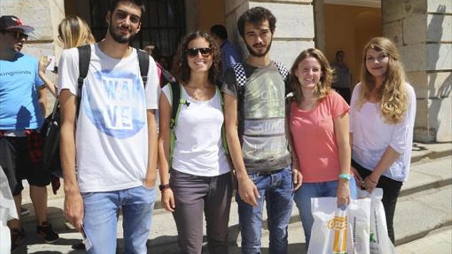 Unos 460 alumnos de la Uex  se van de Erasmus cada año