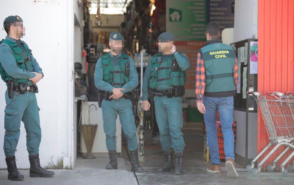 La Guardia Civil inspecciona una treintena de comercios chinos en Mallorca