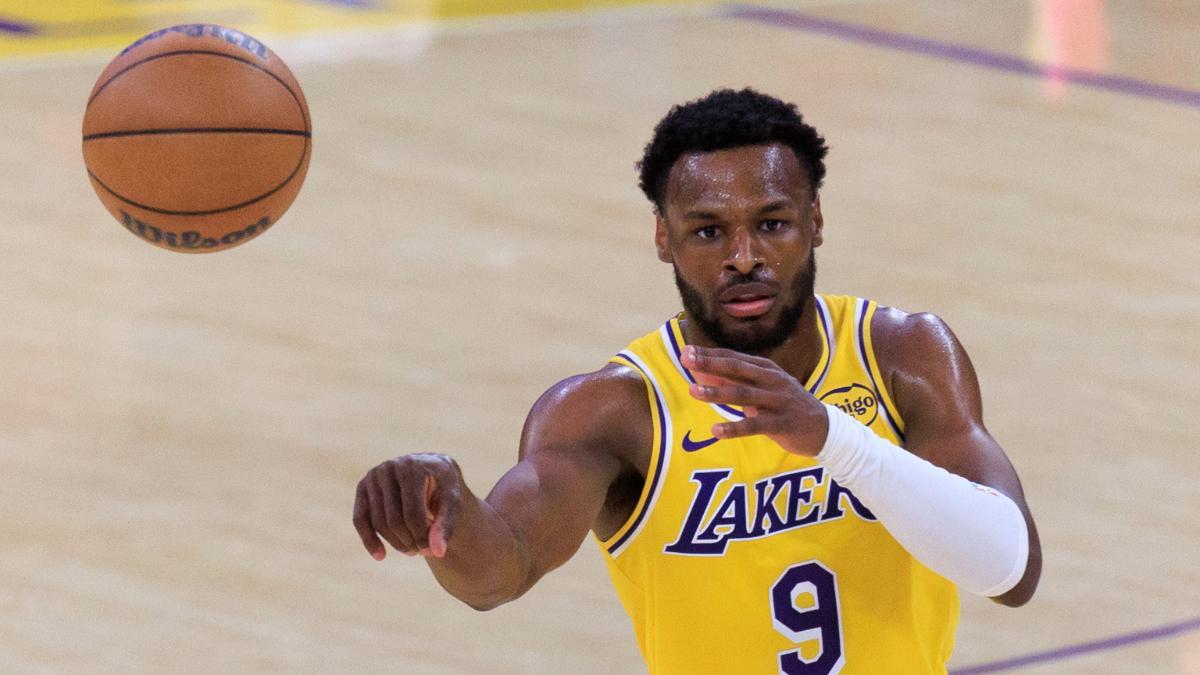 Bronny James, en su debut en Playoffs ante los Houston Rockets