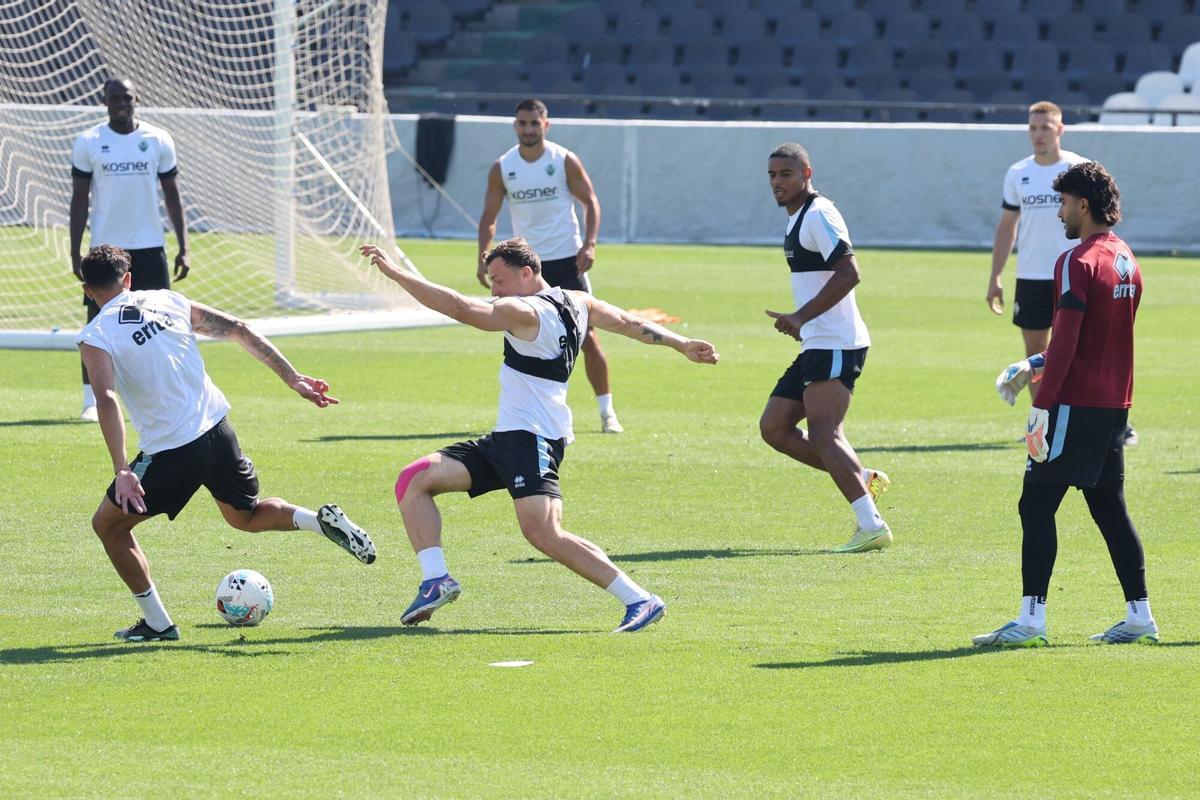 Galería | Entrenamiento: el CD Castellón prepara el duelo contra el Cádiz