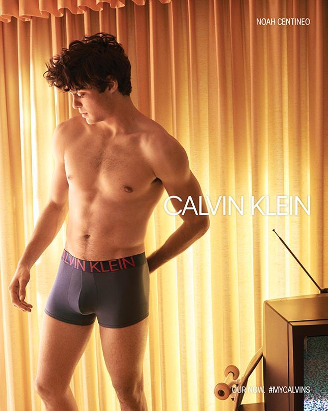 Noah Centineo en la campaña primavera-verano 2019 de Calvin Klein Jeans y Calvin Klein Underwear