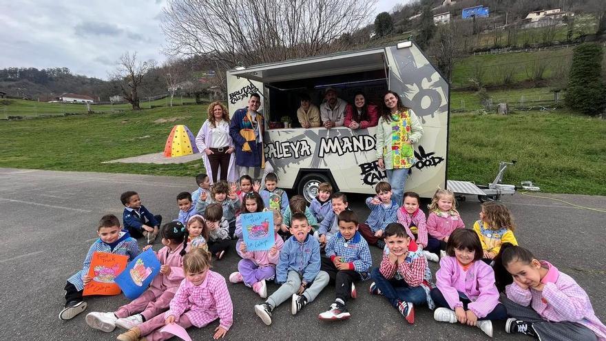 De la mina a la hamburguesa: Turón educa su nueva identidad (y deja buen sabor de boca)