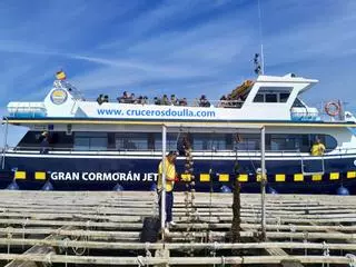 La promoción del mejillón traslada a los niños del aula a la ría