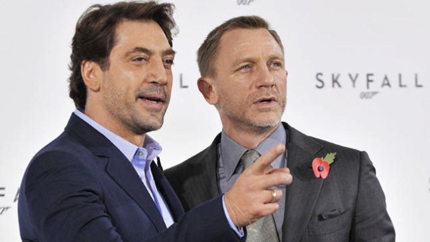 Javier Bardem con Daniel Craig