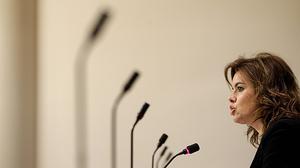 Soraya Sáenz de Santamaría diu que cada vegada que governa el PSOE, puja l’IVA.