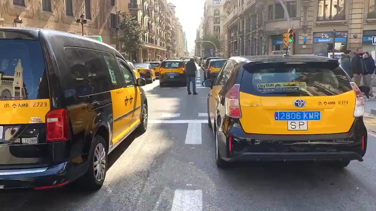 Detingut un regidor del PSC per assaltar un taxista i robar 150.000 euros a uns inversors